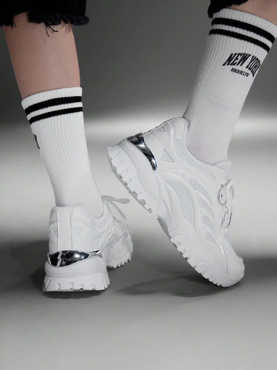 SHEIN X Lucía Bellido Vate Women's Fashionable Sporty Mesh Surface White Lace Up Chunky Sneakers For Summer Sports Casual Back To School Spring Shoes