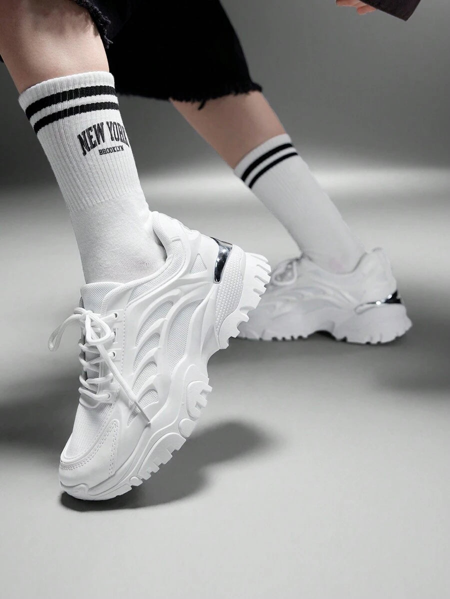 SHEIN X Lucía Bellido Vate Women's Fashionable Sporty Mesh Surface White Lace Up Chunky Sneakers For Summer Sports Casual Back To School Spring Shoes