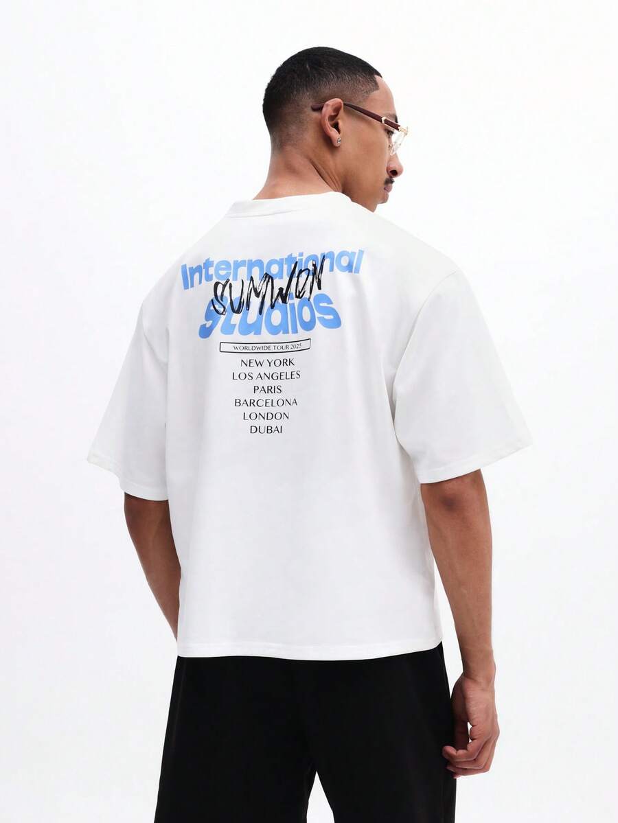 T-shirt Studios World Tour Oversized T-Shirt