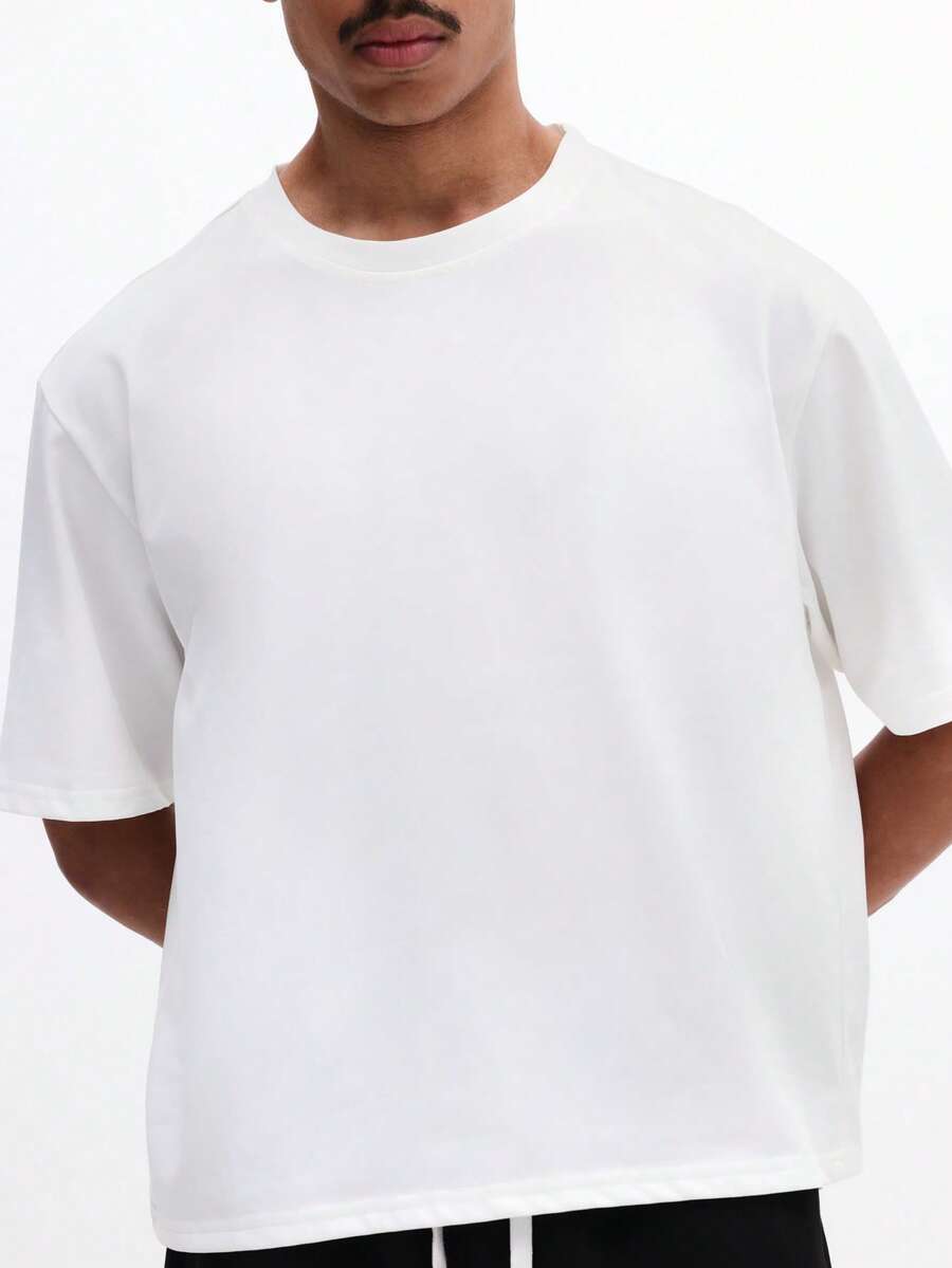 T-shirt Studios World Tour Oversized T-Shirt