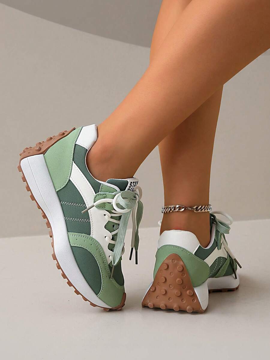 2026 New Women Thick Sole Sneakers, Lace-Up Casual Chunky Sneakers, Flat Platform, Breathable Patchwork, Spring/Summer, Height Increasing, Y2K Aesthetic