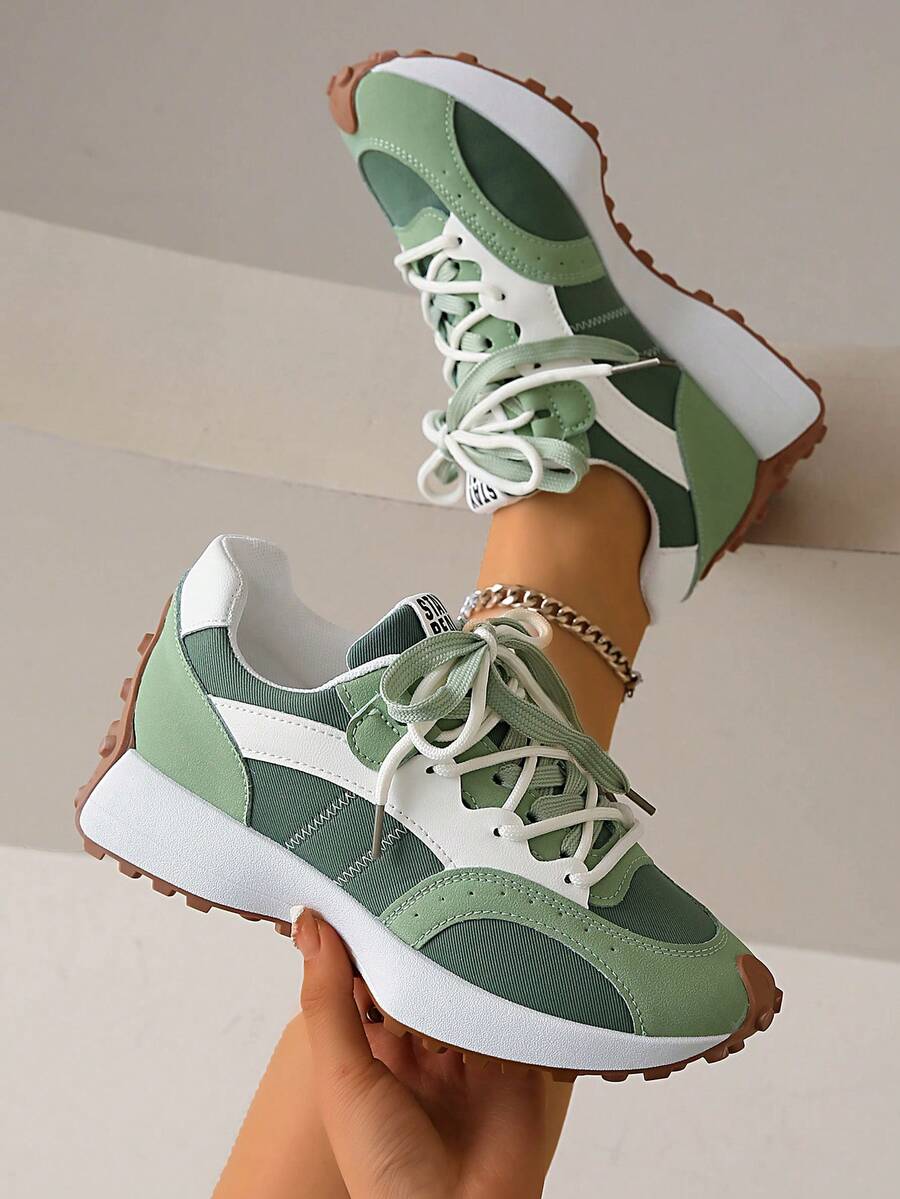 2026 New Women Thick Sole Sneakers, Lace-Up Casual Chunky Sneakers, Flat Platform, Breathable Patchwork, Spring/Summer, Height Increasing, Y2K Aesthetic