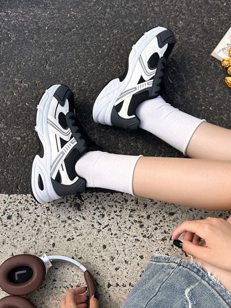 Sodalemon New Women's Casual Sports Shoes Preppy Style Chunky Sneakers Shoes White Sneakers Couple Style Round Toe Lace-Up Mesh Dual-Tone Breathable Versatile Deep Cut Fashion Print Graffiti College Style Student Shoes Outdoor Hiking Casual Shoes Commuter